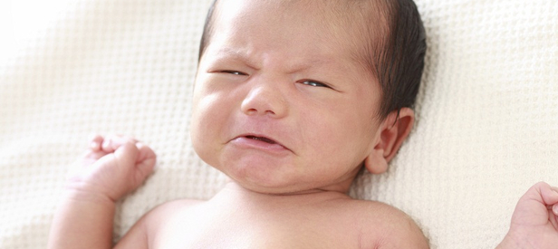 Baby with hot sale colic crying