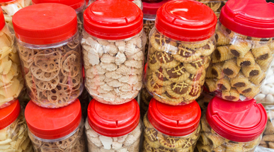 variety-chinese-new-year-cookies-in-jars.jpg
