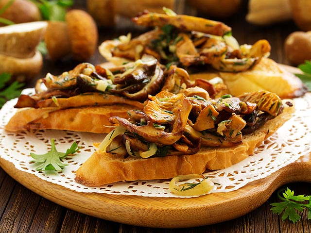 mushroom bruschetta