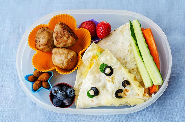 A lunch box – What is the nutrient content of all the food in this lunchbox?