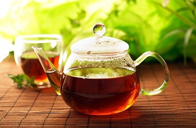 Phytochemicals in tea have antioxidant properties.