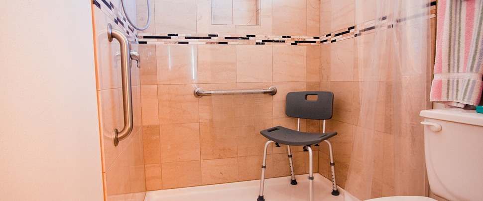 Rubber Bathroom Flooring Can Lend a Helping Hand to Elderly Folks