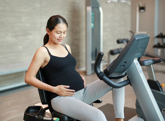 exercise at a moderate pace during pregnancy