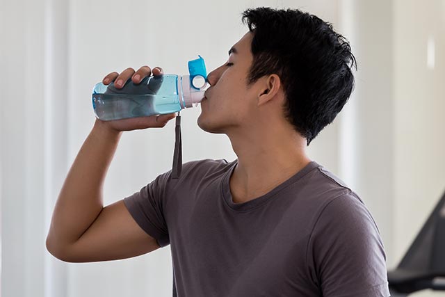 Drink plenty of water when dealing with a withdrawal syndrome like nicotine withdrawal.