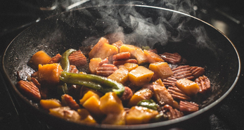 Use a small amount of oil when stir-frying.