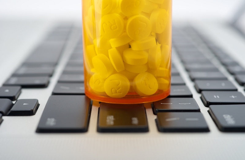 medicine_online.jpg