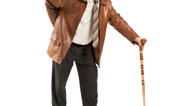 hip_pain_elderly_man.jpg