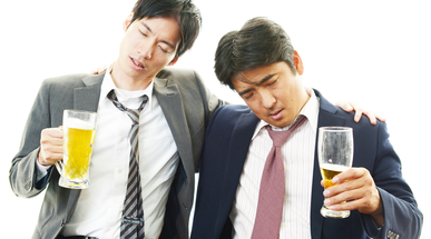 HPB - Pint of no Return_Adults drinking alcohol.jpg