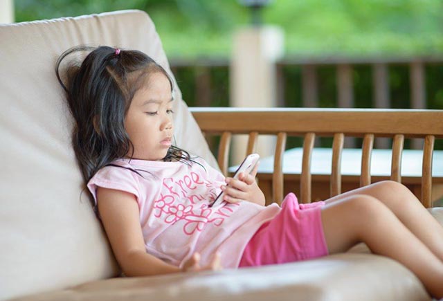 10 Bad Effects of Electronic Devices on Kids