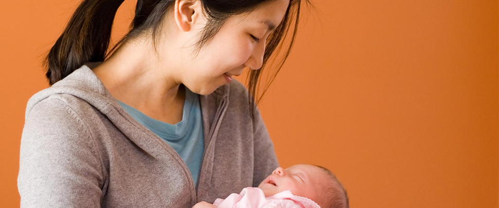 Holding Your Baby Right for Breastfeeding