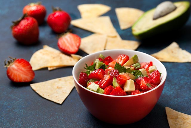 Choosing salsa over cheese dip is a healthy food swap.