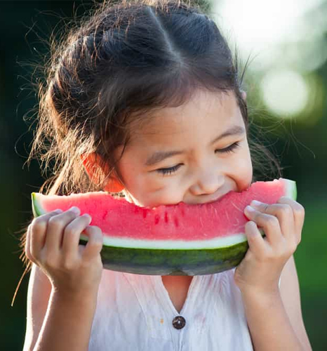 Your kids health is important try reward to them with healthy snacks for kids.