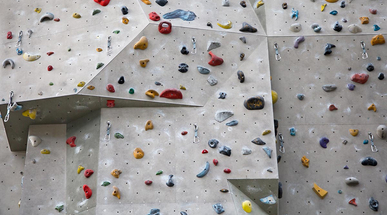 climbing-wall-for-indoor-and-outdoor-use.jpg