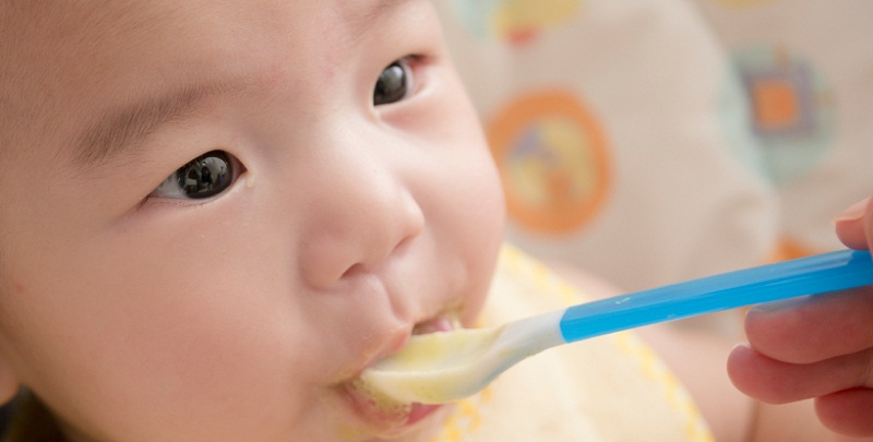 Baby's First Food: How To Introduce Solids