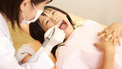 child-at-the-dentist